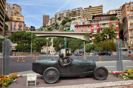Principality of Monaco - April 16, 2018: Statue of William Grover (WILLIAMS) in his Bugatti 35B, winner of the first Monte Carlo Grand Prix 1929のeditorial素材