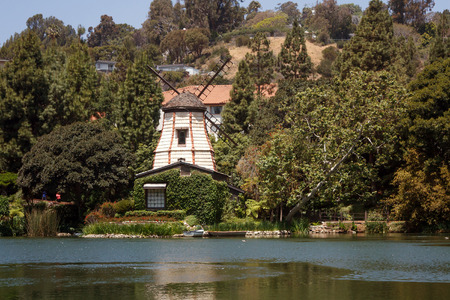 LOS ANGELES, CA - MAY 23, 2009 - Fellowship Lake Shrine. It was founded and dedicated by Paramahansa Yogananda, on August 20, 1950 and is owned by the Self-Realization Fellowshipの写真素材
