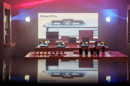 New Apple Iphone 13 smartphone on sale in apple shop. Iphone pro max 13, iphone 13, iphone mini.のeditorial素材