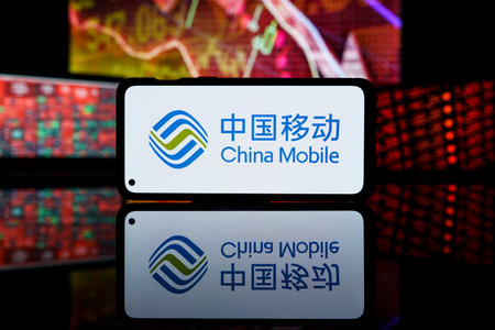 china mobile company shares dropped down at stock market. china mobile company financial crisis and failure.のeditorial素材