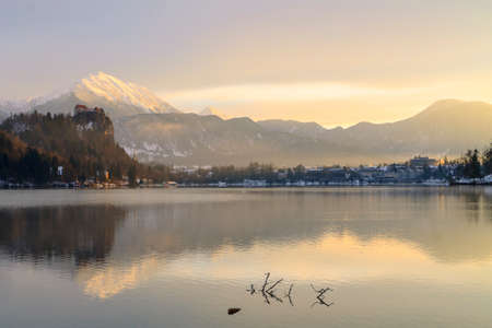 Sunrise on the Bled Lake in Slovenia
の写真素材