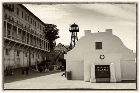 San Francisco, USA - May 3, 2012: The landing at infamous Alcatraz Island - the site of the historic maximum security prison.のeditorial素材