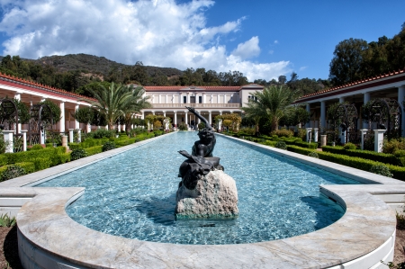 Los Angeles, USA - October 4, 2009: The Getty Villa on a sunny October day. The design of the Getty Villa was inspired by blueprints of the Villa of the Papyri at Herculaneum.のeditorial素材