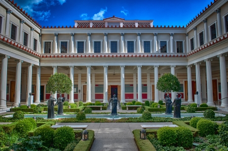 Los Angeles, USA - October 4, 2009: The inner peristyle of the Getty Villa on a sunny October day. The design of the Getty Villa was inspired by ancient blueprints of the Villa of the Papyri at Herculaneum.のeditorial素材