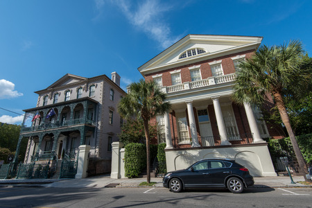 Charleston, SC, USA - October 13, 2014: Traditional residential architecture in Charleston, SC. The house to the left is John Rutledge House completed in 1763 - now a National Historic Landmark.のeditorial素材