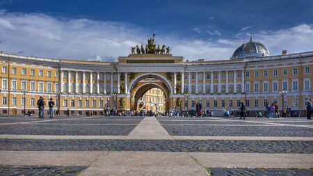 Russia, Saint Petersburg, near Neva river, Palace Square: People tourists in front of General Staff Building opposite the famous Winter Palace in the city center of the Russian town. Jul 08, 2019のeditorial素材