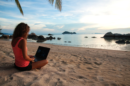 beach laptopの写真素材