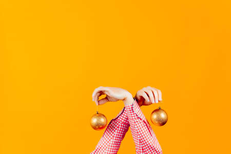 cheerful man in a santa claus hat makes christmas selfiesの写真素材