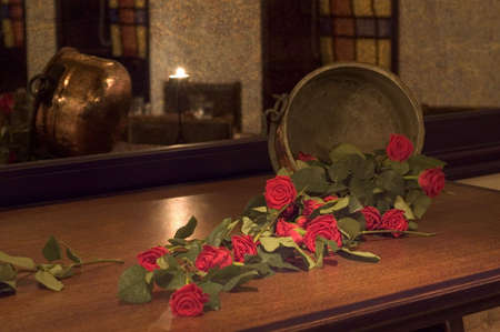 red roses in a vaseの写真素材