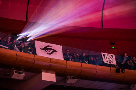 MOSCOW, RUSSIA - MAY 13 2016: EPICENTER MOSCOW Dota 2 cybersport event. Fans of the Alliance and Team Secretのeditorial素材