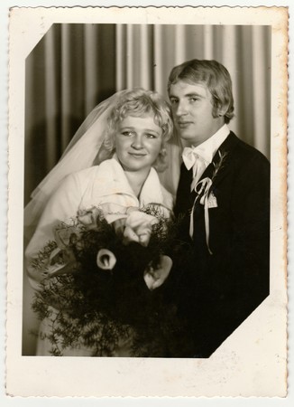 THE CZECHOSLOVAK SOCIALIST REPUBLIC - CIRCA 1970s: Vintage photo of newlyweds.のeditorial素材