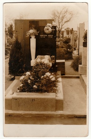 PRAGUE, THE CZECHOSLOVAK  REPUBLIC - DECEMBER 3, 1939: Vintage photo shows a grave. Black & white antique photography.のeditorial素材