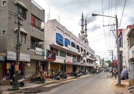 Mysore is a city in India, in the state of Karnataka, the center of the district of the same name. Is the third largest city in the state of Karnataka, Indiaのeditorial素材