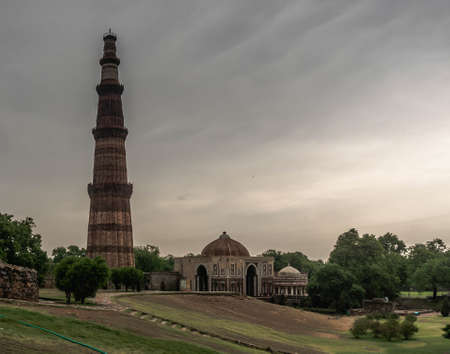 Qutub Minar the world's tallest brick minaret in Delhi, Indiaのeditorial素材