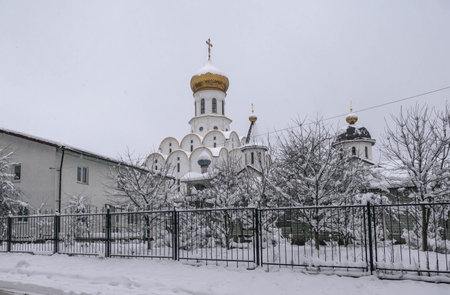 WINTER, TEMPLE OF THE ARCHANGEL MICHAEL IN MINSK, SOLDERED WITH SNOWの写真素材