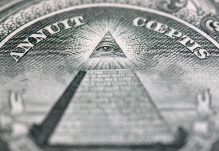 close up of Eye of Providence on one hundred dollars banknoteの写真素材