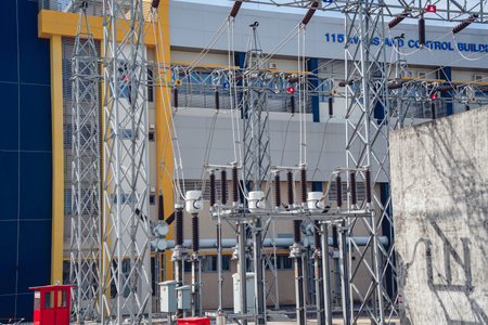 High voltage electric power plant current distribution substation