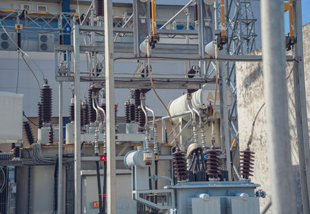 High voltage electric power plant current distribution substation