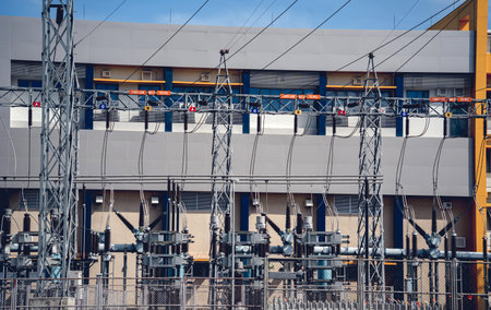 High voltage electric power plant current distribution substation