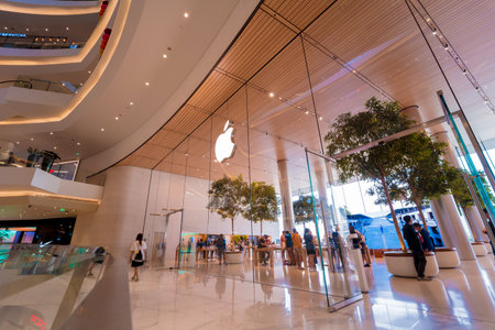 BANGKOK, THAILAND - 07 August, 2023: Exterior view of Apple Store in Bangkokのeditorial素材