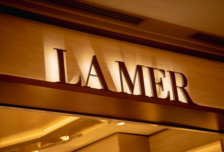 KUALA LUMPUR, MALAYSIA - DECEMBER 04, 2022: Lamer brand retail shop logo signboard on the storefront in the shopping mallのeditorial素材
