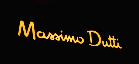 KUALA LUMPUR, MALAYSIA - DECEMBER 04, 2022: Massimo Dutti brand retail shop logo signboard on the storefront in the shopping mallのeditorial素材