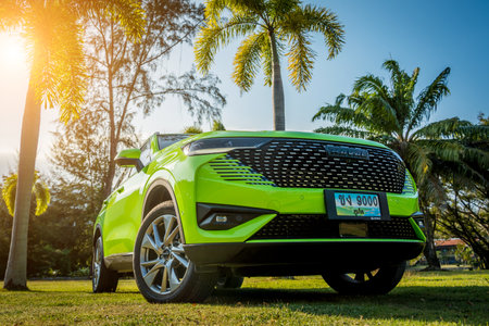 PHUKET, THAILAND- DECEMBER 25, 2023: Green GWM Haval H6 at the Thailand streets.のeditorial素材