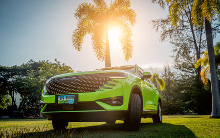 PHUKET, THAILAND- DECEMBER 25, 2023: Green GWM Haval H6 at the Thailand streets.のeditorial素材