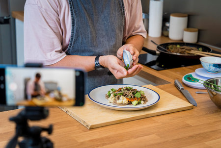 The chef is broadcasting live from workshop how to prepare a buckwheat pasta with lentils