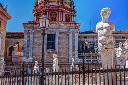 Famous fountain of shame on baroque Piazza Pretoria, Palermo, Sicilyの写真素材