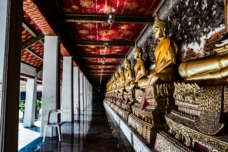 Buddha statue. Wat Arun, Temple of Dawn is a Buddhist templeの写真素材