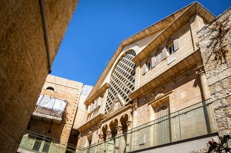 HEBRON, ISRAEL. September 25, 2018. The facade of the famous Beit Hadassah building. It is the historic hospital and the center of the Jewish community in Hebron affected by the Arab riot of 1929.のeditorial素材