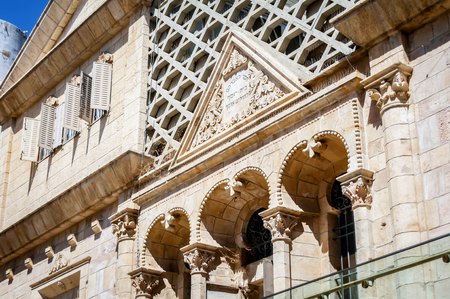 HEBRON, ISRAEL. September 25, 2018. The facade of the famous Beit Hadassah building. It is the historic hospital and the center of the Jewish community in Hebron affected by the Arab riot of 1929.のeditorial素材