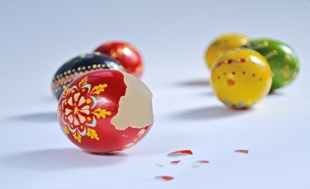 detailed view at broken easter eggの写真素材