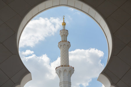 Minaret of Masjid Jamek Mosque in Abu Dhabi, United Arab Emiratesの写真素材