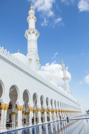 Sheikh Zayed Grand Mosque in Abu Dhabi, United Arab Emirates. It is the largest mosque in UAE.の写真素材