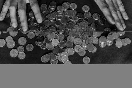 counting coins, coins, penny, cents	, dollarの写真素材