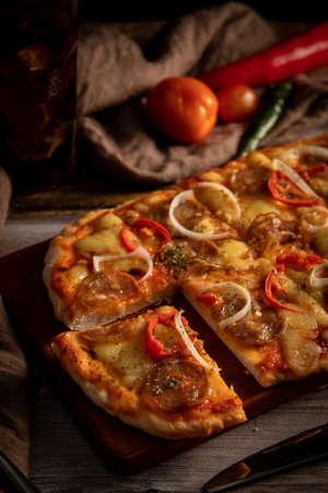 pizza, pepperoni, Hawaiian, four cheese, meat lovers, margaritaの写真素材