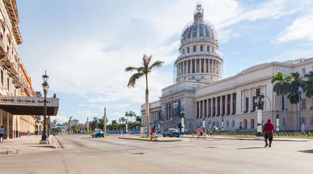 Havana, Cuba-October 8, 2016. View of the avenue that separates Old Havana from the rest of the city with the National Capitol building on October 8, 2016 in historical centre of Havana City of Cuba.のeditorial素材
