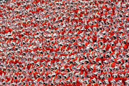 Kuala Lumpur, Malaysia - August, 30 2008: Crowd of Malaysian celebrating Malaysiaのeditorial素材