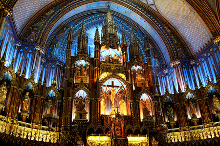 Main altar inside of Notre-Dame Basilica in Montrealのeditorial素材