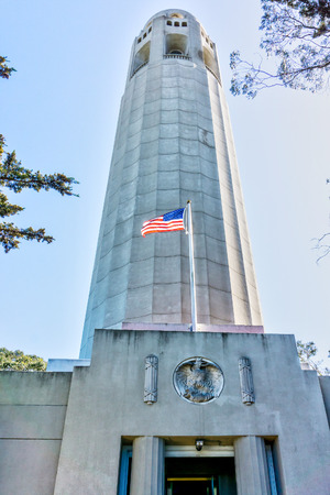 Coit Tower is a popular landmark in the Telegraph Hill neighborhood of San Francisco.のeditorial素材