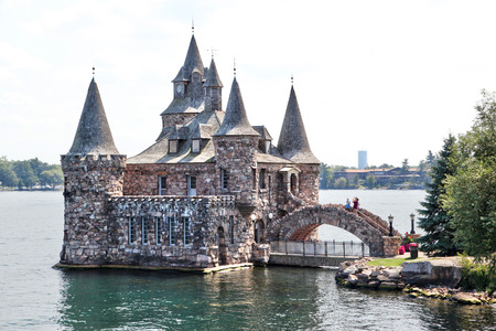ALEXANDRIA, USA - August 24, 2012: Historic Boldt Castle in the 1000 Islands region of New York State on Heart Island in St. Lawrence River. In 1900, millionaire George Boldt wanted to build a 6-story castle as a present to his wife Louise.のeditorial素材