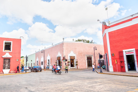 VALLADOLID, MEXICO - DEC 23, 2019: Historic Mayan city of Valladolid in the Mexican state of Yucatan. Until the 20th century, it was the most important city of the Peninsula and it still retains much of the Spanish colonial era architecture today.のeditorial素材