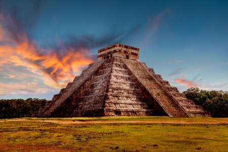 Sunset at the great pyramid of Chichen Itza, also known as the Temple of Kukulcan, an ancient Mayan archaeological ruin in Mexico.のeditorial素材