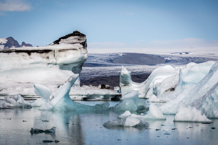 Iceland, Jokulsarlon Glacier Lagoon, icebergs and ice chunk