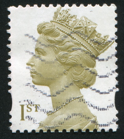 GREAT BRITAIN - CIRCA 1982: stamp printed by Great Britain, shows queen Elizabeth II, circa 1982のeditorial素材