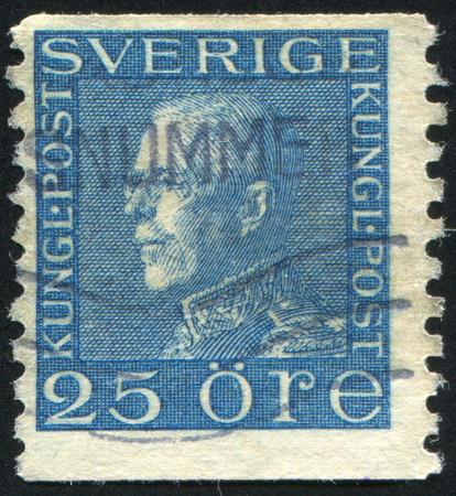 SWEDEN - CIRCA 1939: stamp printed by Sweden, shows King Gustaf V, circa 1939.のeditorial素材