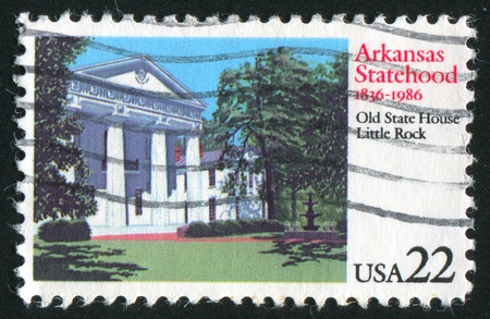 UNITED STATES -CIRCA 1986: stamp printed by United States of America, shows Old State building, Little Rock, circa 1986の写真素材