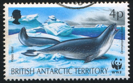 GREAT BRITAIN - CIRCA 1992: stamp printed by Great Britain, shows Ross seal, circa 1992のeditorial素材